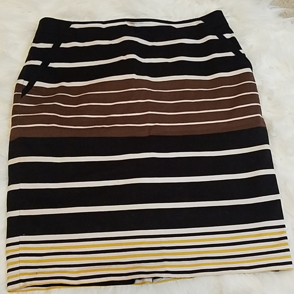 Outback Red multi-color striped pencil skirt